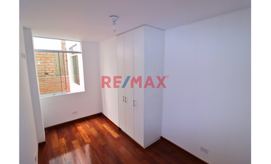 Venta De Departamento En Ate – Urbanización Alpamayo 2Do Piso