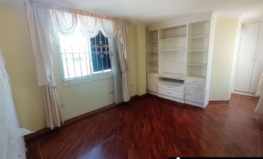 Casa de venta Pomasqui, conjunto Ciudad del sol uno, esquinera, con ampliación, 4 dormitorios, al mejor precio