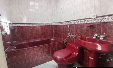 Casa de venta Pomasqui, conjunto Ciudad del sol uno, esquinera, con ampliación, 4 dormitorios, al mejor precio