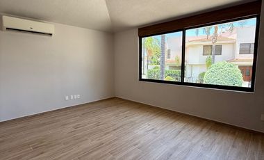 CASA EN RENTA PUERTA DE HIERRO REMODELADA EN ZAPOPAN JALISCO