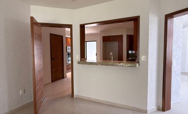 CASA EN RENTA PUERTA DE HIERRO REMODELADA EN ZAPOPAN JALISCO