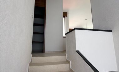 CASA EN RENTA PUERTA DE HIERRO REMODELADA EN ZAPOPAN JALISCO