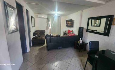 SE VENDE CASA EN JARDINES DE RAUQUEN