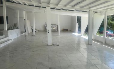 Local en Arriendo en Loma del Escobero en Envigado