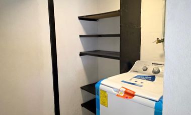 VENTA DE CASA AMUEBLADA TIPO DUPLEX CON 2 DEPARTAMENTOS, 5 RECAMARAS 5 BAÑOS, 2 COCHERAS EN EL BARREAL Recién remodelada.