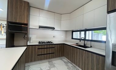 Casa en PREVENTA, Fraccionamiento Carrizal de Campestre, Cerca del Adm. De PEMEX.