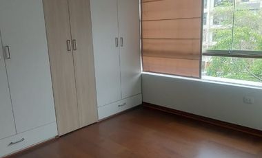 Alquilo Departamento 2 dormitorios Chacarilla Surco