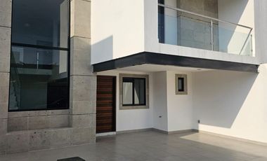 VENTA CASA NUEVA EN PRIVADA CON ACABADOR MODERNOS Y ESPACIOS AMPLIOS
