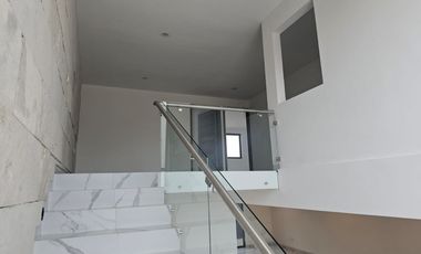 VENTA CASA NUEVA EN PRIVADA CON ACABADOR MODERNOS Y ESPACIOS AMPLIOS