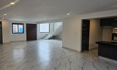 VENTA CASA NUEVA EN PRIVADA CON ACABADOR MODERNOS Y ESPACIOS AMPLIOS