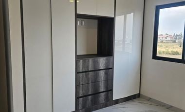VENTA CASA NUEVA EN PRIVADA CON ACABADOR MODERNOS Y ESPACIOS AMPLIOS