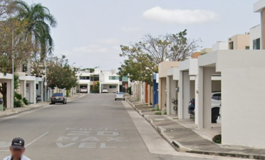 HERMOSA CASA EN ALTABRISA CON AMPLIA Albern