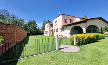 EXCELENTE CASA EN VENTA Cedros 19  San Miguel Zinacantepec, Zinacantepec Estado de México 51350