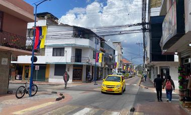 🏠 EN VENTA: OPORTUNIDAD ÚNICA EN EL CENTRO DE COTACACHI 🏠 FOR SALE: UNIQUE OPPORTUNITY IN DOWNTOWN COTACACHI