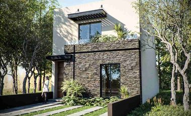 Venta de casa nueva en zona Altozano de tres recámaras con recámara en la planta baja y en zona comercial en Morelia Michoacán