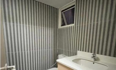 RUSH SALE STUDIO UNIT IN THE COLUMNS TOWER 1, AYALA AVE, MAKATI CITY