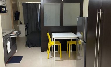 RUSH SALE STUDIO UNIT IN THE COLUMNS TOWER 1, AYALA AVE, MAKATI CITY