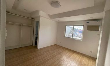 Townhouse for rent with 4 bedrooms in Angeles City Pampanga