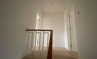 Townhouse for rent with 4 bedrooms in Angeles City Pampanga