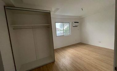 Townhouse for rent with 4 bedrooms in Angeles City Pampanga