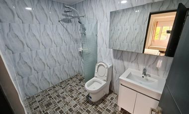 Two Storey Apartment for rent with 5 bedrooms and pool near Korean Town