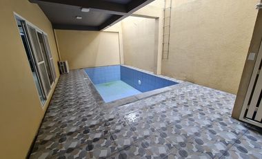 Two Storey Apartment for rent with 5 bedrooms and pool near Korean Town