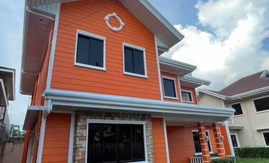 Two Storey House for rent with 3 bedrooms in Friendship Located in a secured subdivision