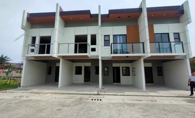 Preselling 2-Storey w/ 3 Bedroom Townhouse Located in Malhacan Meycauayan Bulacan-JV2