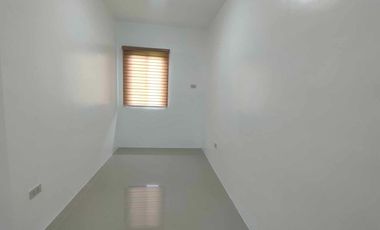 Preselling 2-Storey w/ 3 Bedroom Townhouse Located in Malhacan Meycauayan Bulacan-JV2