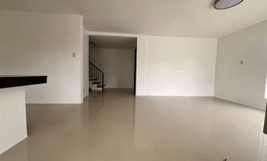 Viente Reales, Valenzuela City House and Lot For Sale (Preselling Stage)-JV2