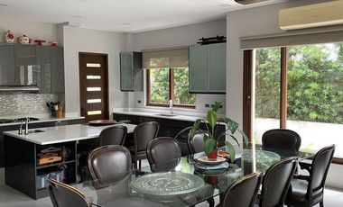 For Sale: House and Lot in Paseo De Magallanes, Makati City