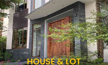 For Sale: House and Lot in Paseo De Magallanes, Makati City