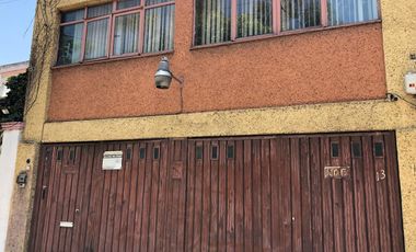 Oportunidad en Mixcoac: Propiedad con Gran Potencial Uso de Suelo