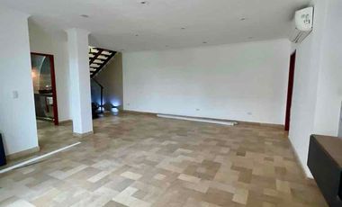 PUERTO AZUL-VÍA A LA COSTA KM9, Alquilo casa 4 dormitorios $1300.