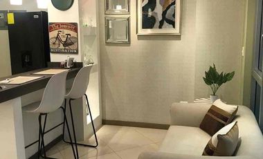 CENTRO EMPRESARIAL COLÓN-NORTE DE GUAYQUIL, Alquilo Suite totalmente amoblada 1 dormitorio $850.
