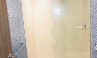 CENTRO EMPRESARIAL COLÓN-NORTE DE GUAYQUIL, Alquilo Suite totalmente amoblada 1 dormitorio $850.