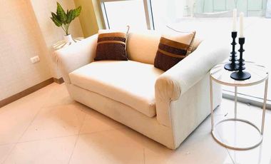 CENTRO EMPRESARIAL COLÓN-NORTE DE GUAYQUIL, Alquilo Suite totalmente amoblada 1 dormitorio $850.