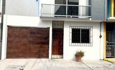 Comoda casa 3 recs.