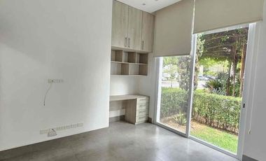 BLUE BAY- MOCOLI SAMBORONDON KM6, Vendo Casa
Hermosa una planta 3 dormitorios $620.000