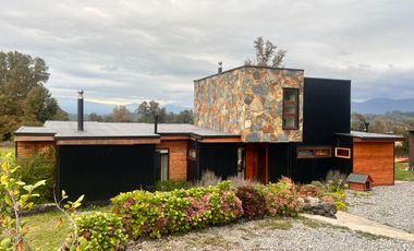 Casa Amplia Con Vista Al Volcán