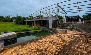 Resort for Sale in Khao Kho, Phetchabun On over 12 rai of titled land with panoramic windmill views, complete with existing structures and a valid hot