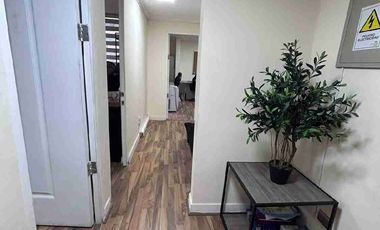 Oficina Metro U.Catolica / Lastarria