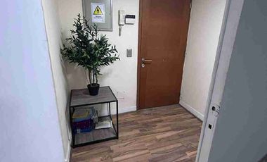 Oficina Metro U.Catolica / Lastarria