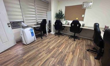 Oficina Metro U.Catolica / Lastarria