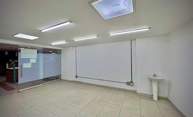 LOCAL COMECIAL EN VENTA CENTRO COMERCIAL VENECIA LA ESTRELLA