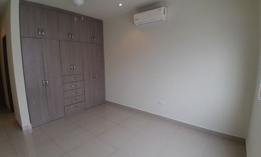 Renta de Casa en Cumbres Elite Premier , Privada Vesubio , García