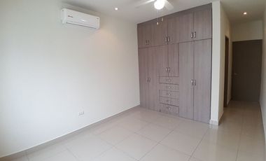 Renta de Casa en Cumbres Elite Premier , Privada Vesubio , García
