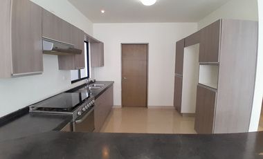 Renta de Casa en Cumbres Elite Premier , Privada Vesubio , García
