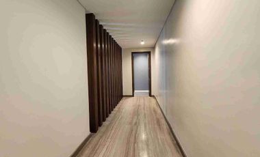 Viridian penthouse unit for lease