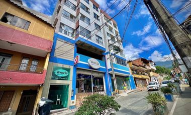 LOCAL EN VENTA CENTRO COMERCIAL VENECIA LA ESTRELLA